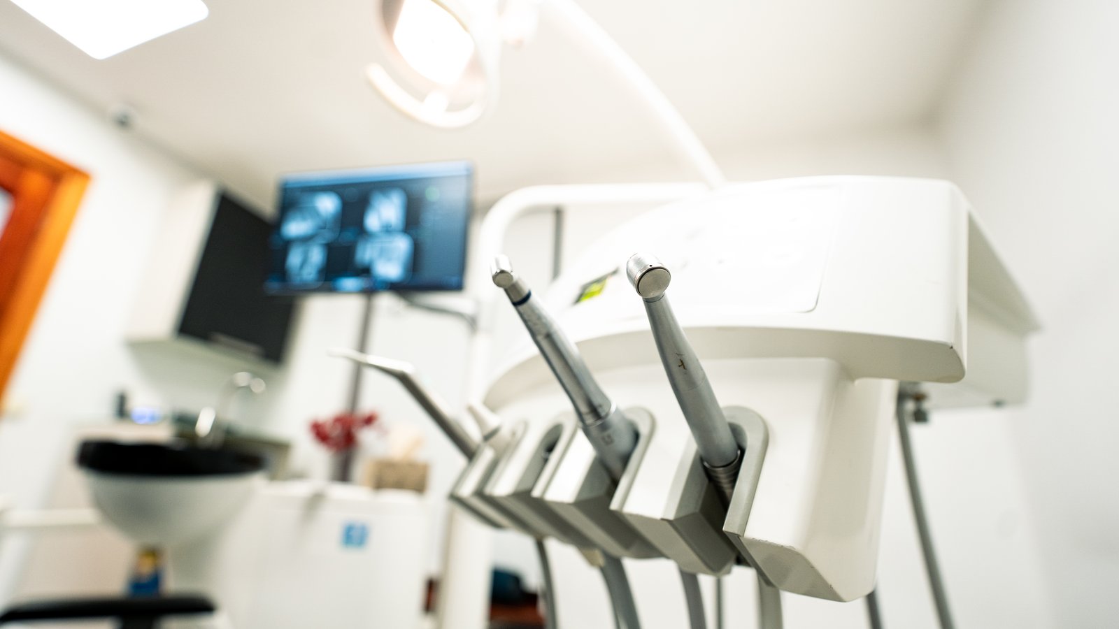 Zobārsts Villa Dental klīnikā Rīgā