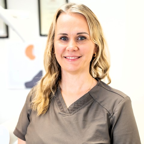 Zobārsts Villa Dental klīnikā Rīgā